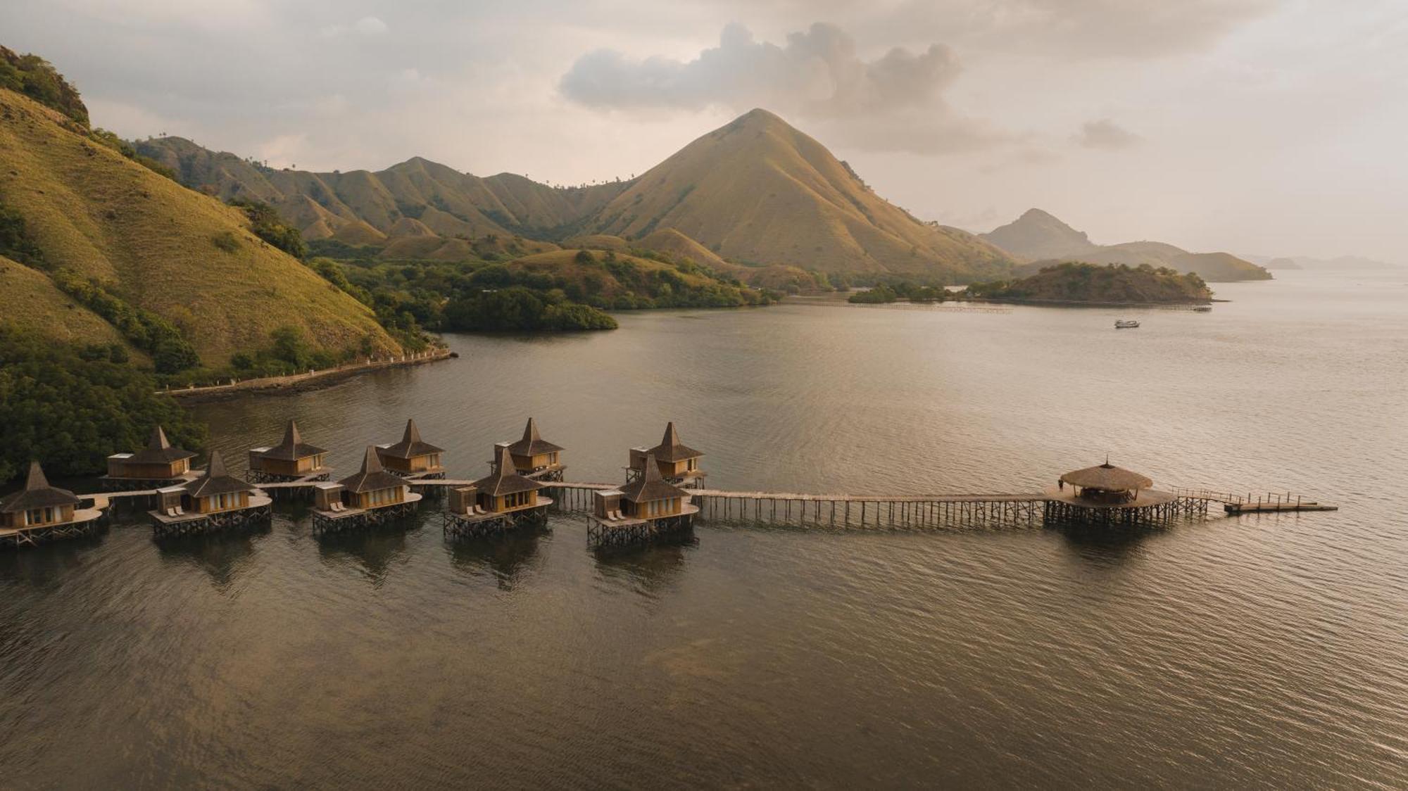 Hotel Menjaga Bay à Labuan Bajo Extérieur photo